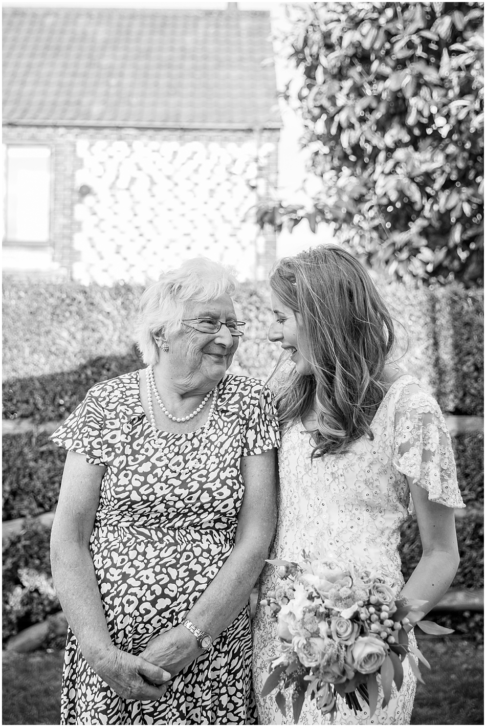 titchwell-manor-wedding-photography_074