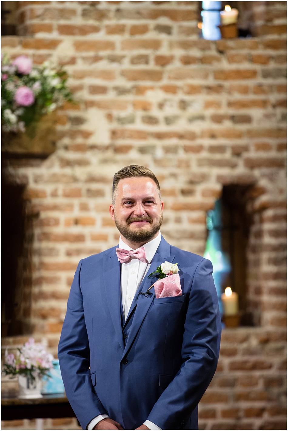 hales-hall-barn-wedding_032