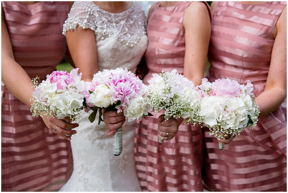 hales-hall-barn-wedding_063