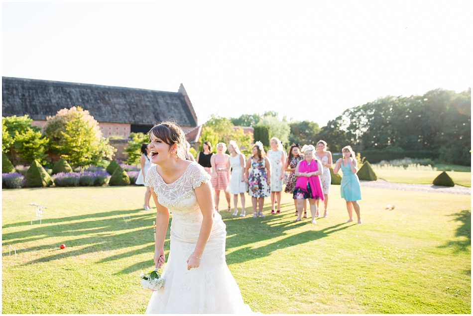 hales-hall-barn-wedding_087