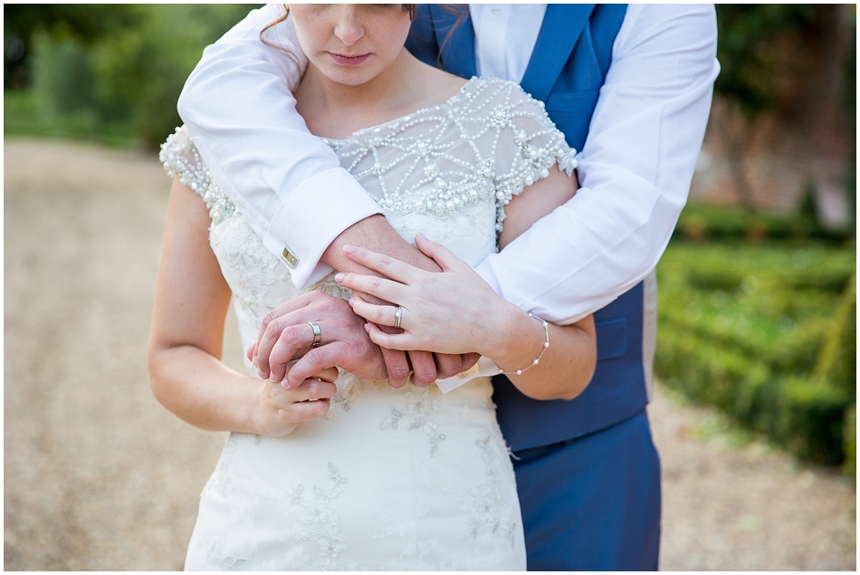 hales-hall-barn-wedding_097