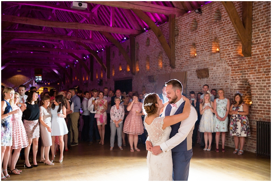 hales-hall-barn-wedding_099