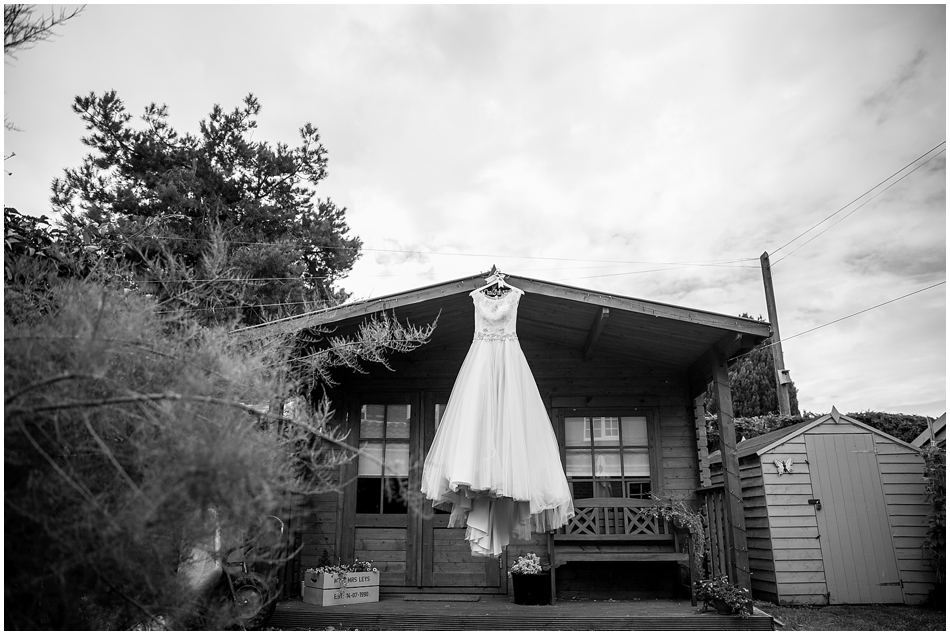 the-red-barn-wedding-photography_001