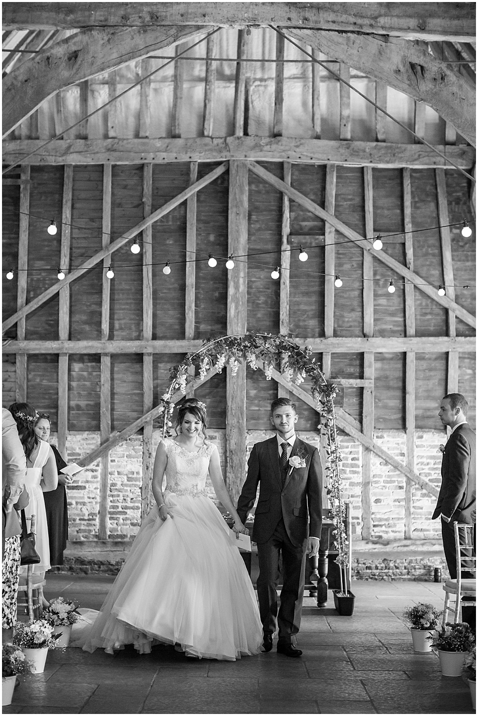 the-red-barn-wedding-photography_041