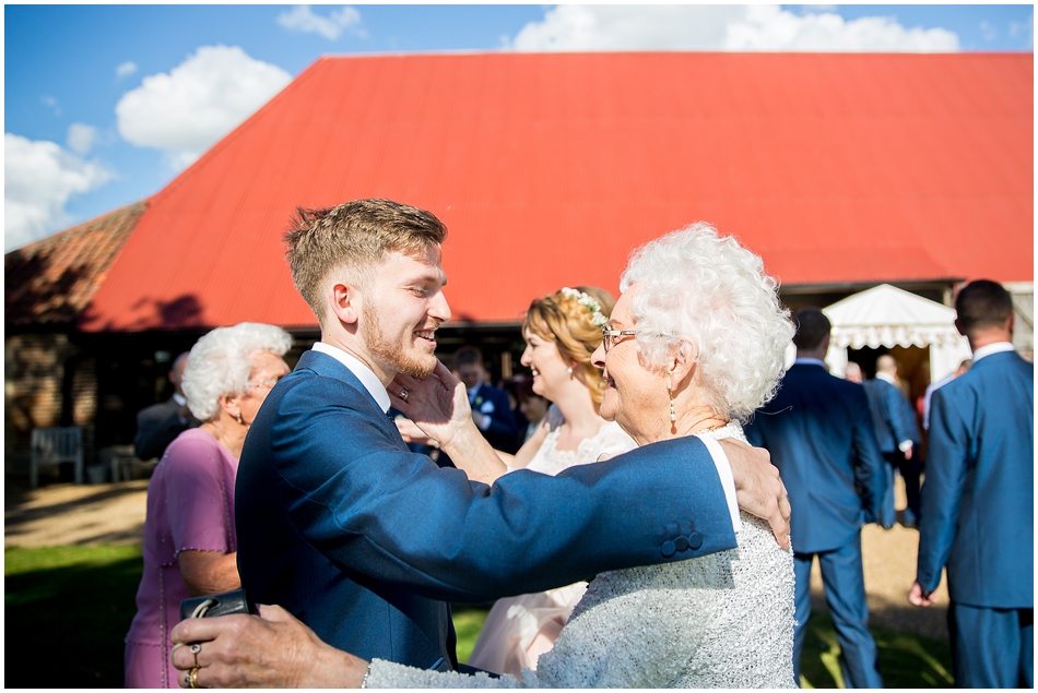 the-red-barn-wedding-photography_043