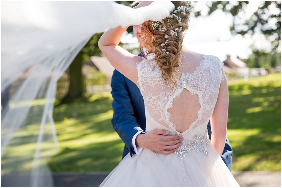 the-red-barn-wedding-photography_055