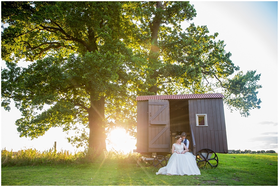 the-red-barn-wedding-photography_079