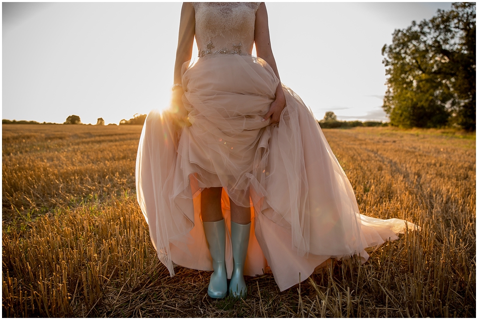 the-red-barn-wedding-photography_082