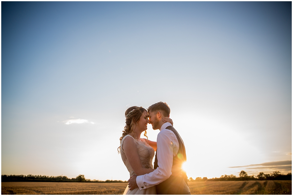 the-red-barn-wedding-photography_085