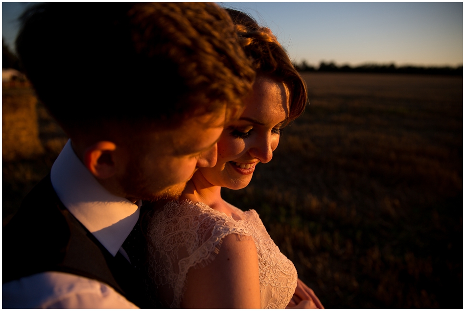 the-red-barn-wedding-photography_089