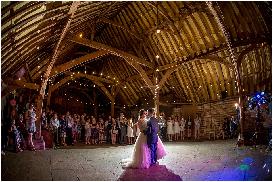 the-red-barn-wedding-photography_094