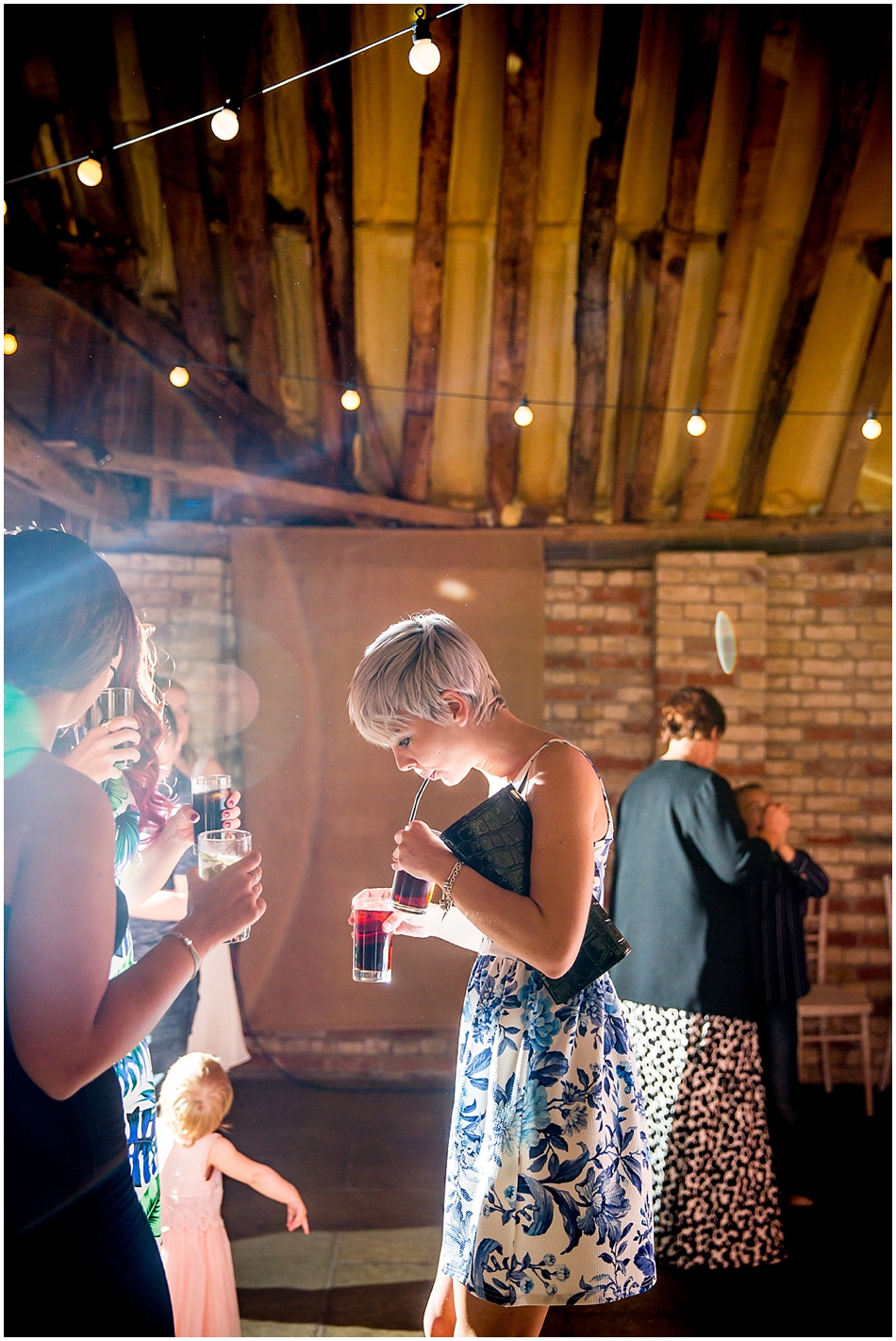 the-red-barn-wedding-photography_101